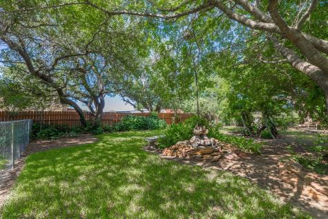 203 Lori Lane Brownwood TX 76801