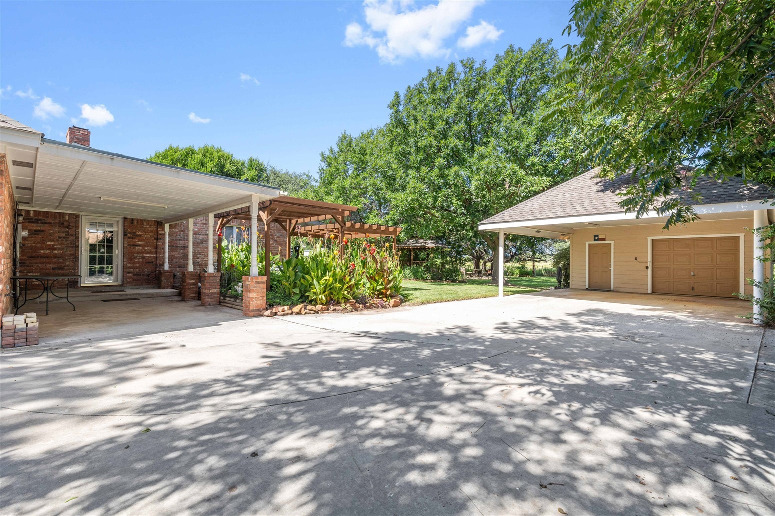 203 Lori Lane Brownwood TX 76801