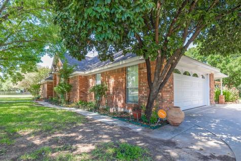 203 Lori Lane Brownwood TX 76801
