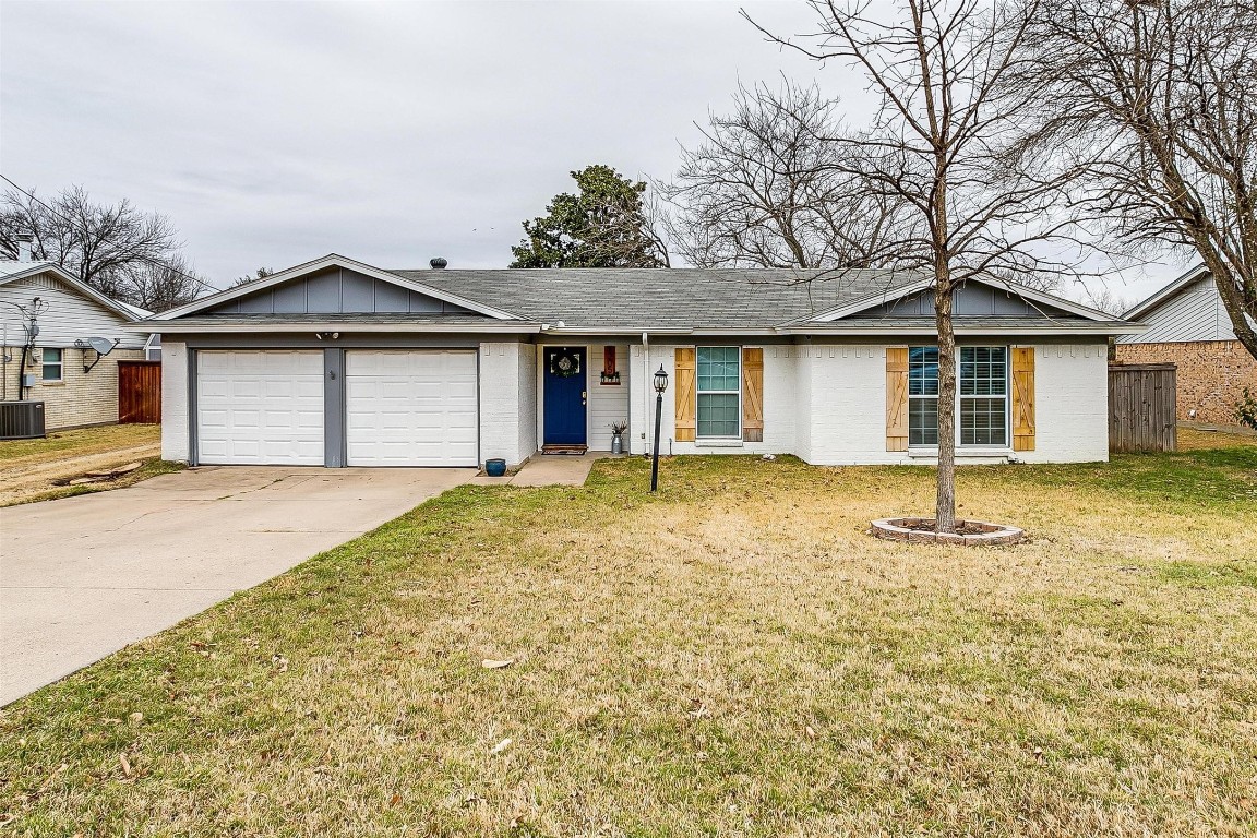 1205 Bryant Street Benbrook TX 76126