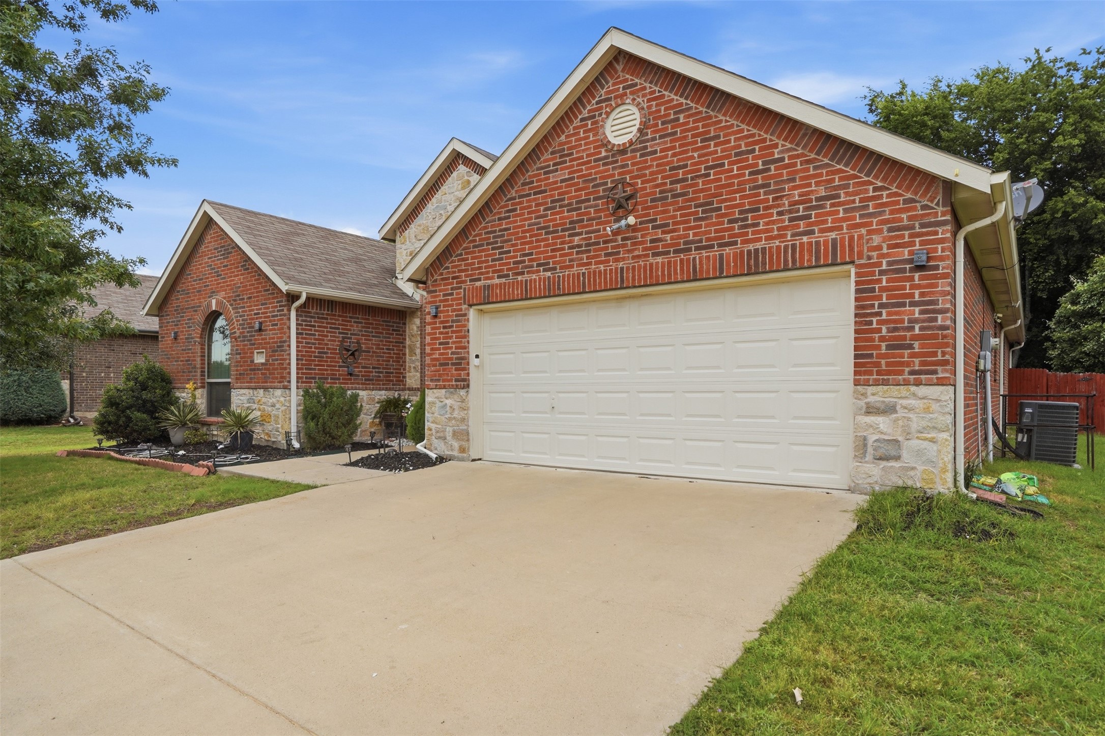 614 Catherine Lane Seagoville TX 75159