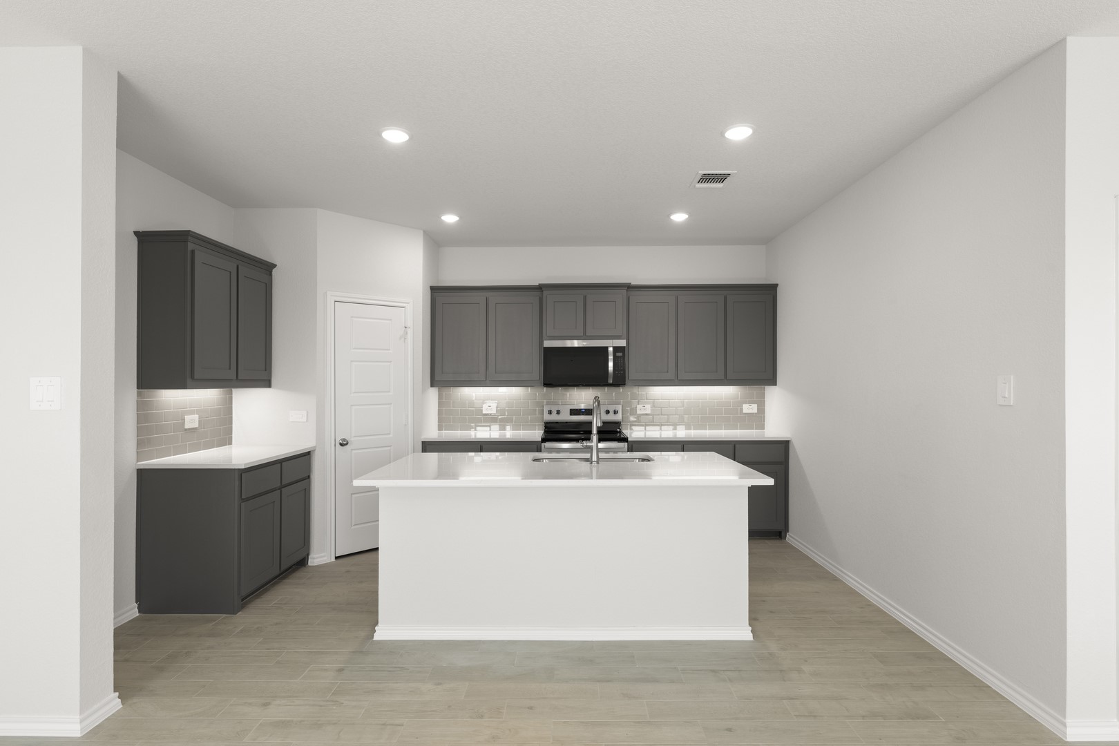 8216 Kingfisher Road Aubrey TX 76227