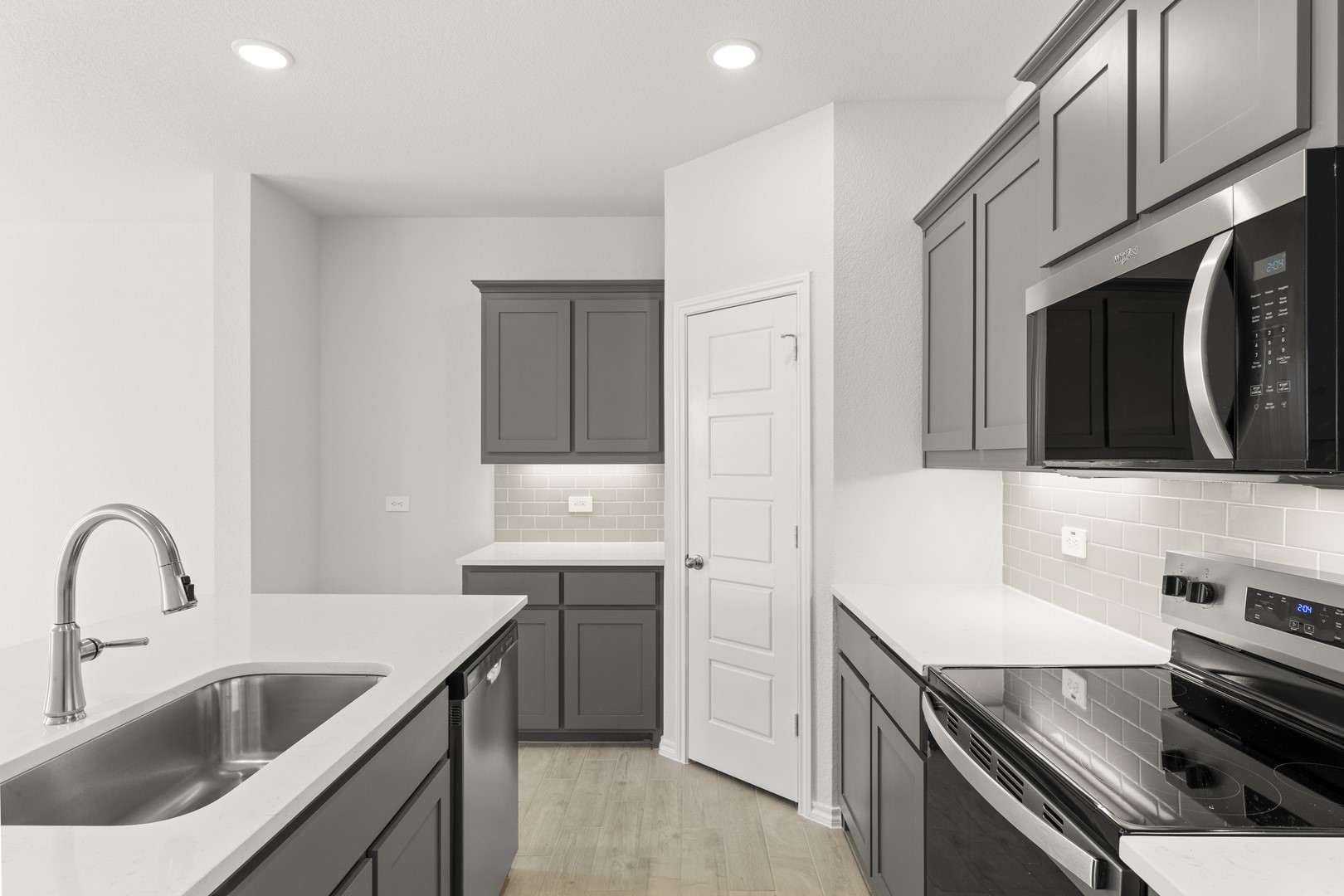 8216 Kingfisher Road Aubrey TX 76227