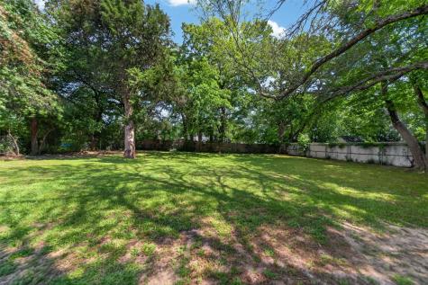 614 Colonial Drive Athens TX 75751