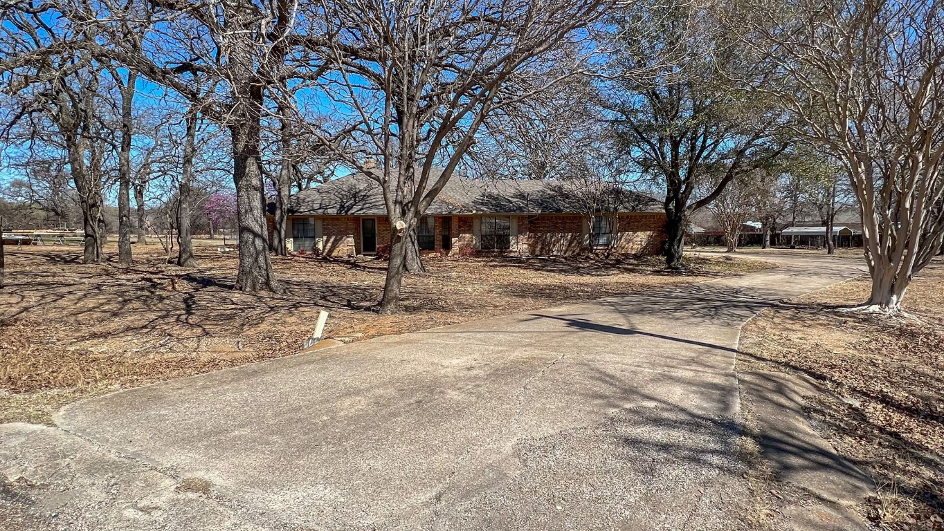 161 Towering Oaks Court Burleson TX 76028