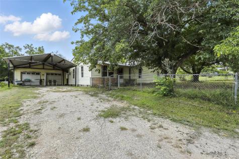 221 E 7th Street Weatherford TX 76086