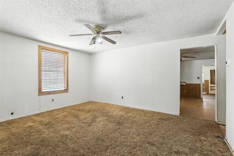 221 E 7th Street Weatherford TX 76086