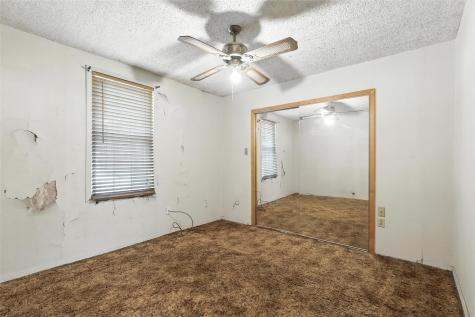 221 E 7th Street Weatherford TX 76086