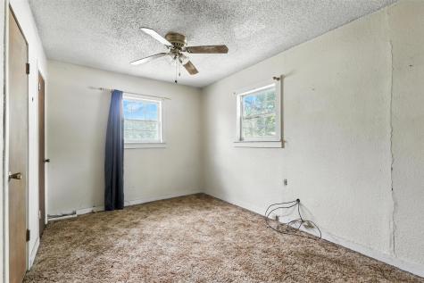 221 E 7th Street Weatherford TX 76086