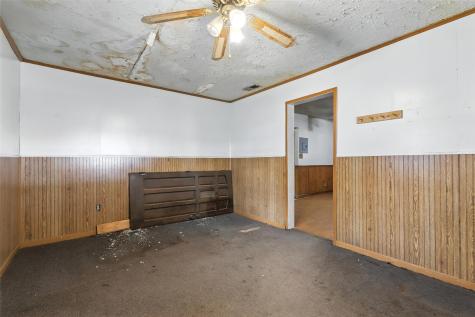 221 E 7th Street Weatherford TX 76086