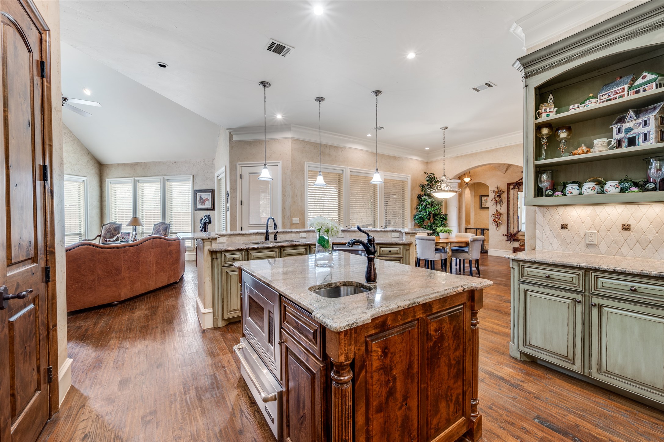141 W Waters Edge Way Oak Point TX 75068