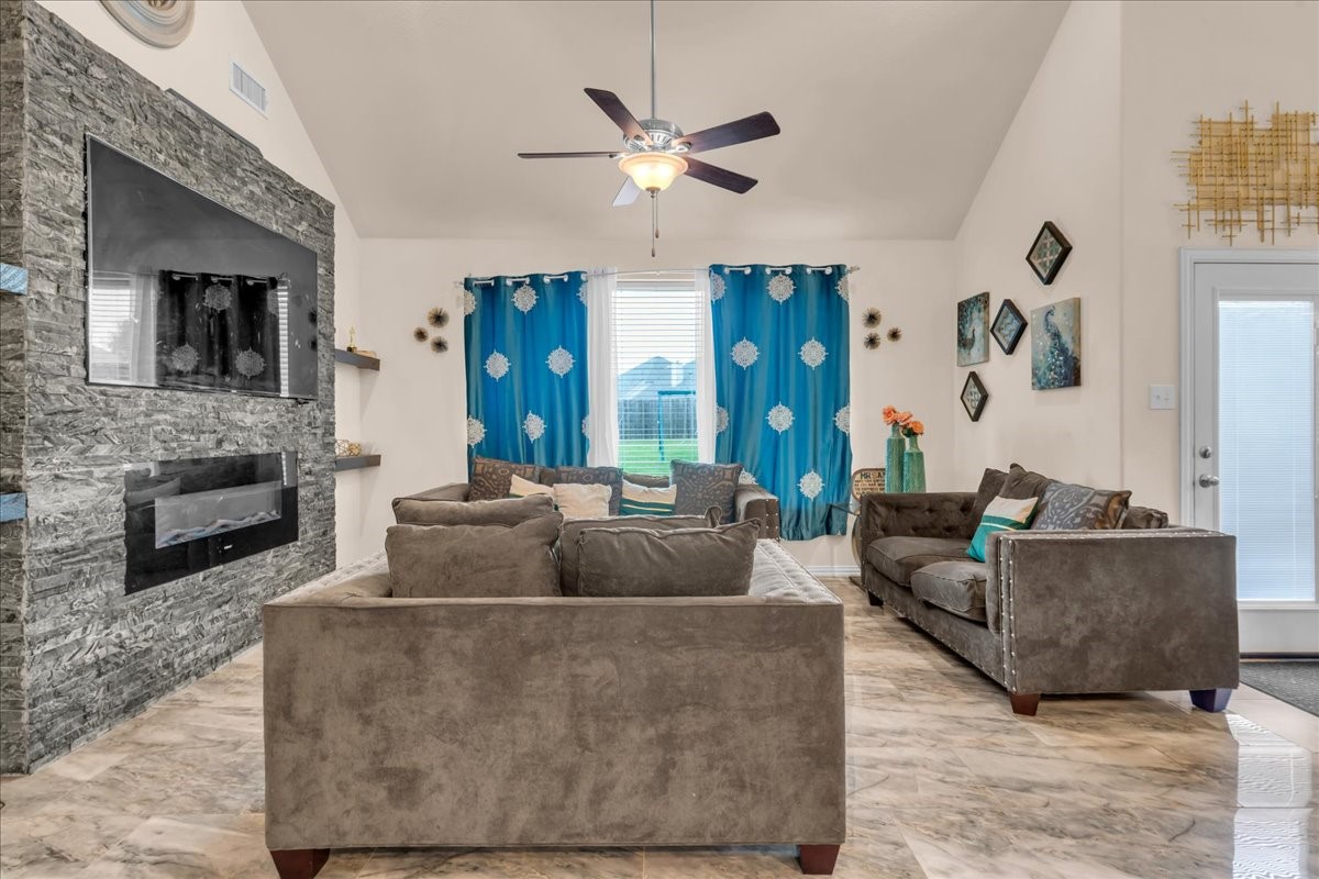 1302 Torrington Lane Forney TX 75126