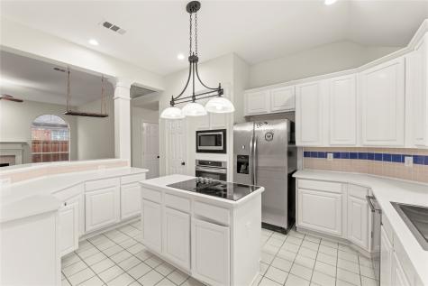 8513 Mill Creek Road Irving TX 75063