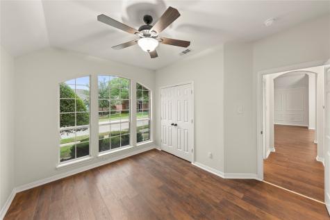 8513 Mill Creek Road Irving TX 75063