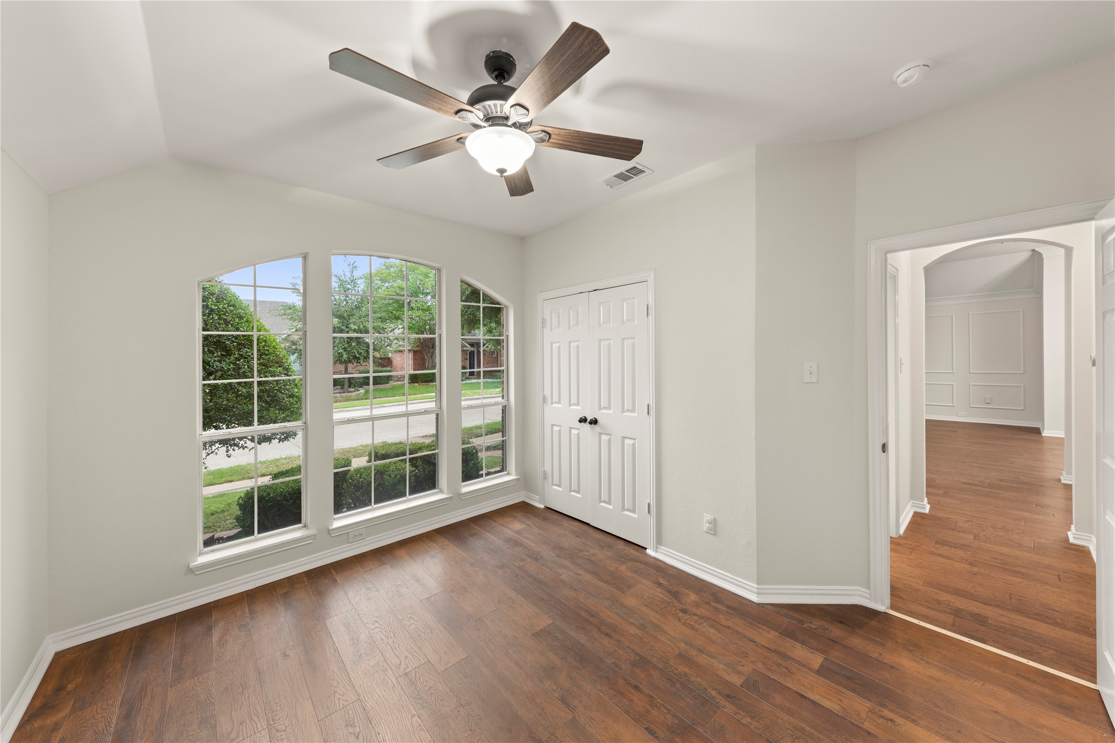8513 Mill Creek Road Irving TX 75063