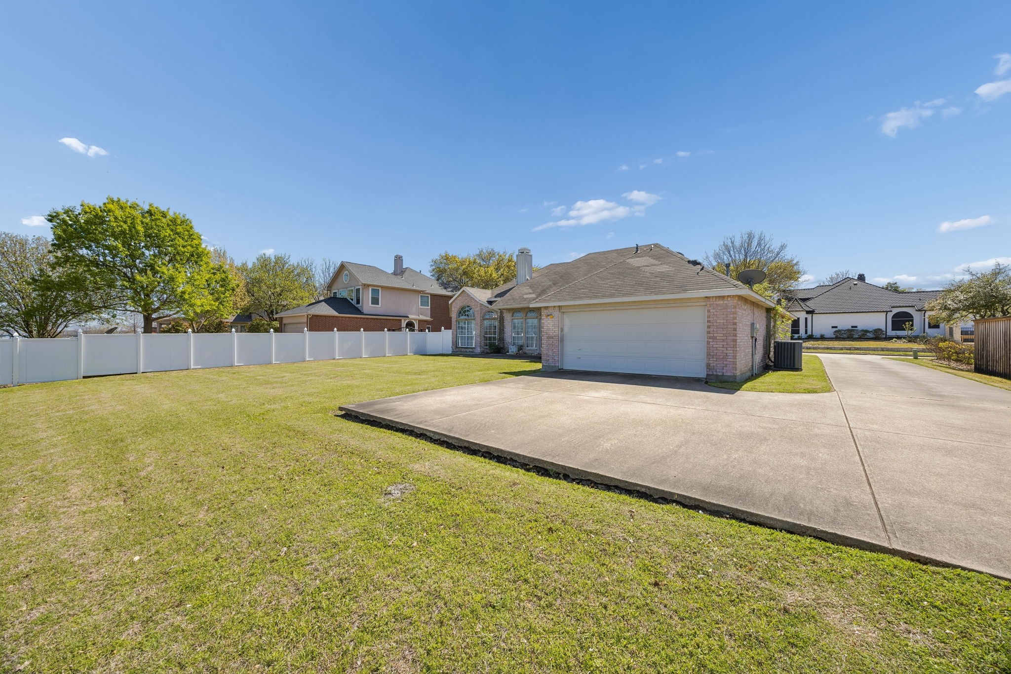 9001 Briarcrest Drive Rowlett TX 75089