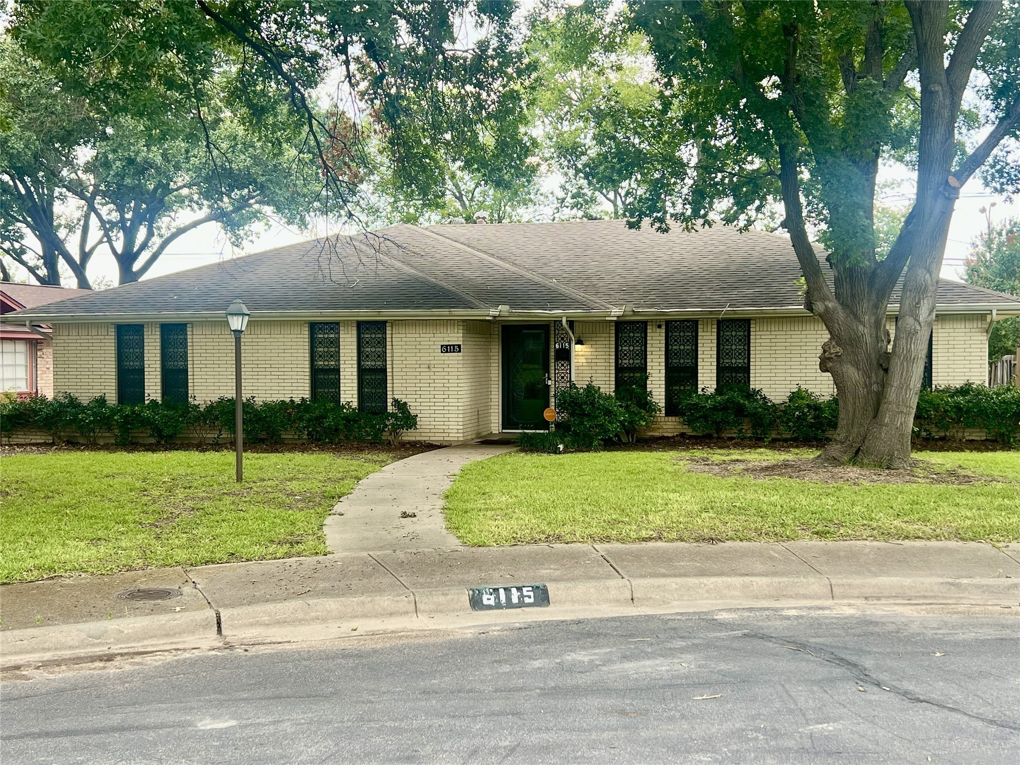 6115 Red Bird Court Dallas TX 75232
