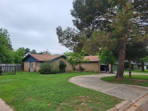 1707 Broadmoor Drive Brownwood TX 76801