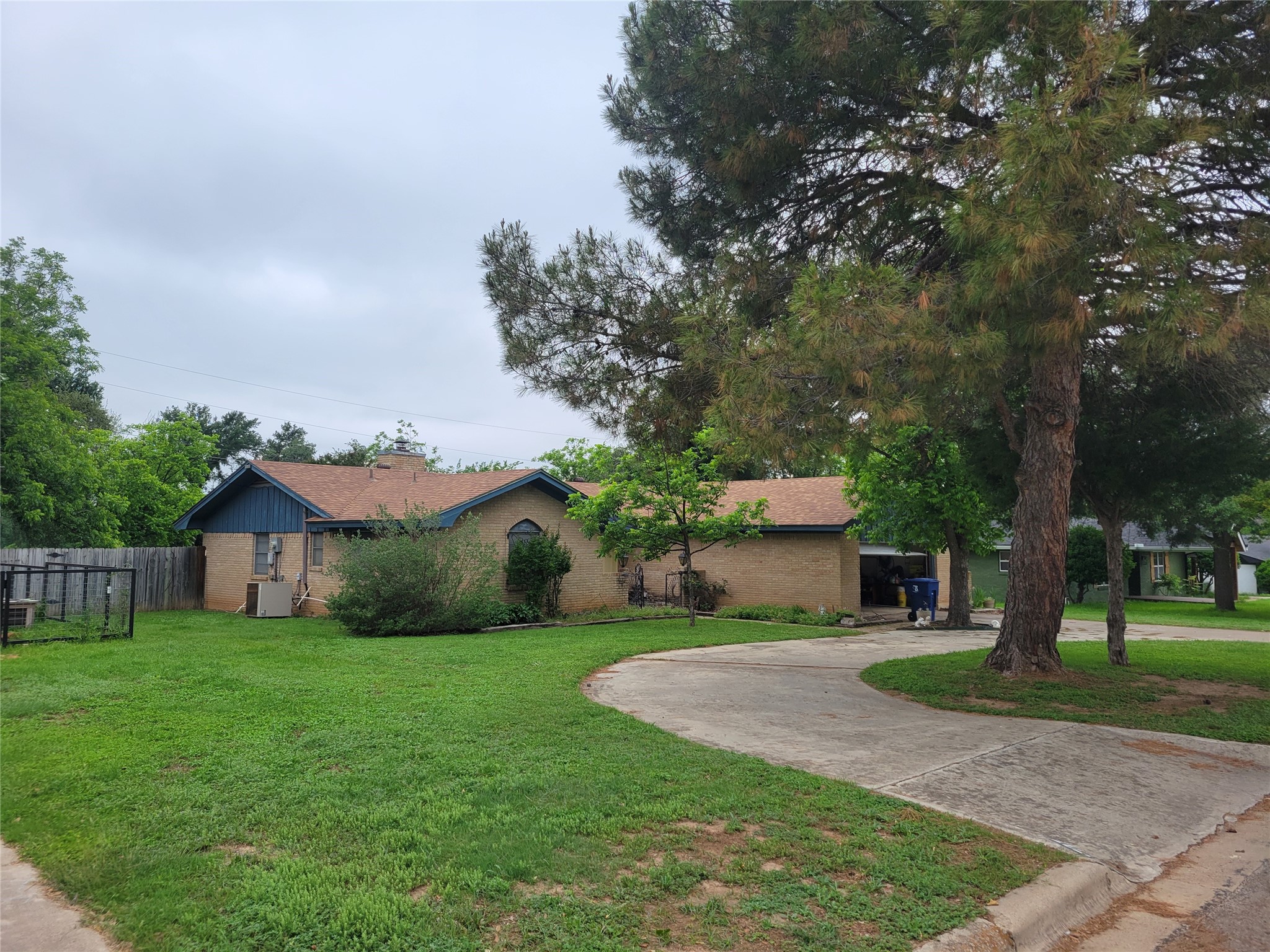 1707 Broadmoor Drive Brownwood TX 76801