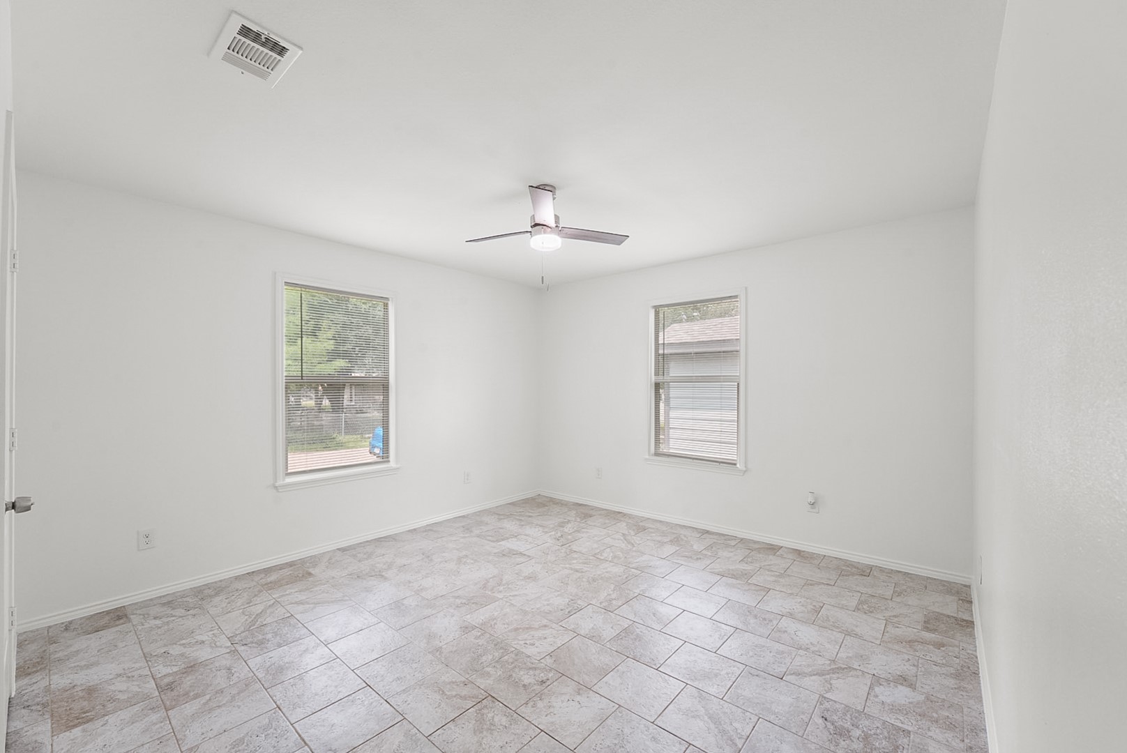 136 Erie Street Mabank TX 75156