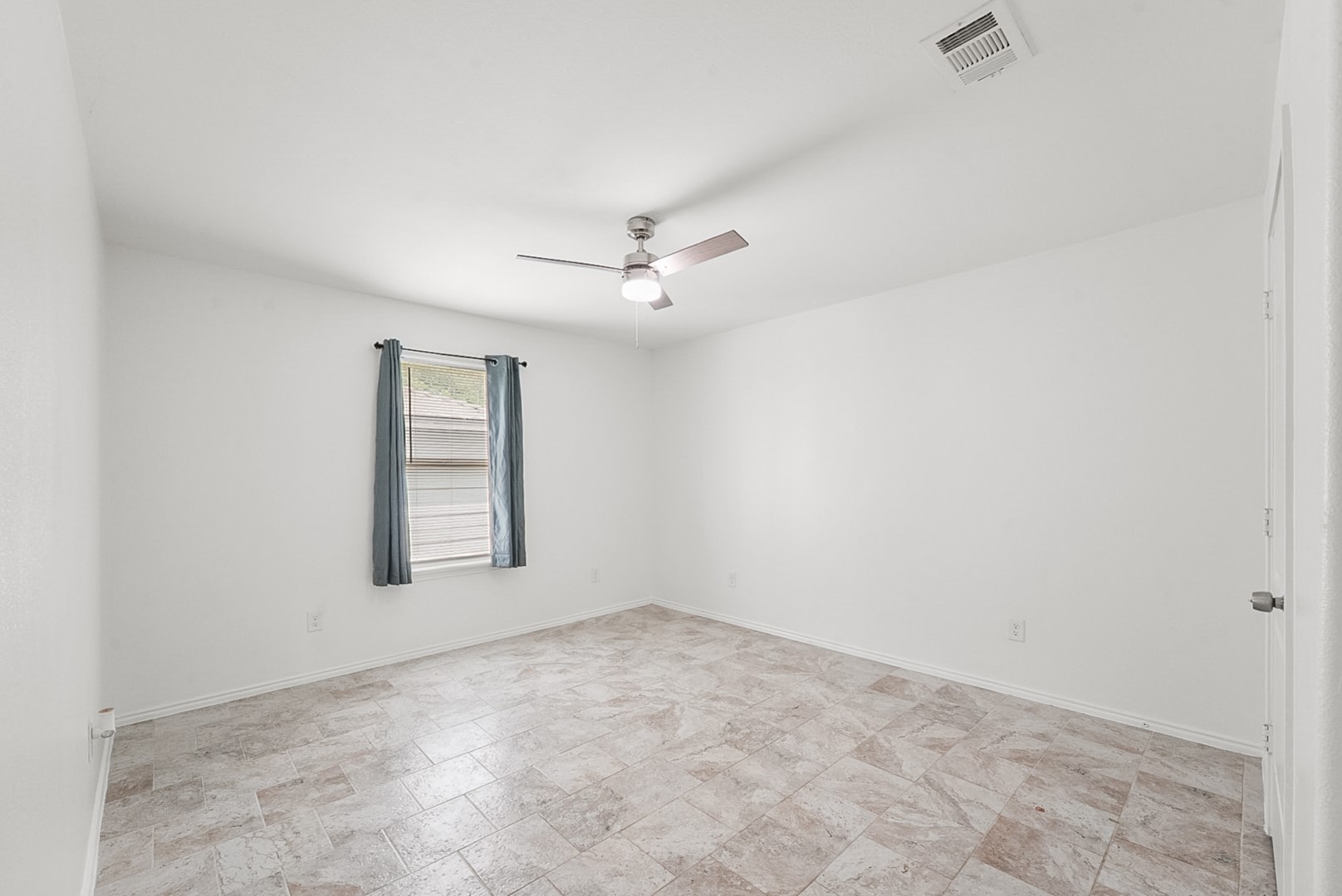 136 Erie Street Mabank TX 75156