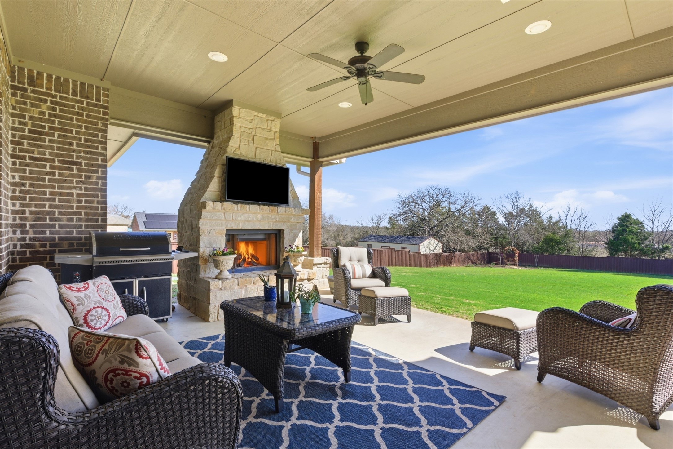 1201 Parkway Lane Pilot Point TX 76258