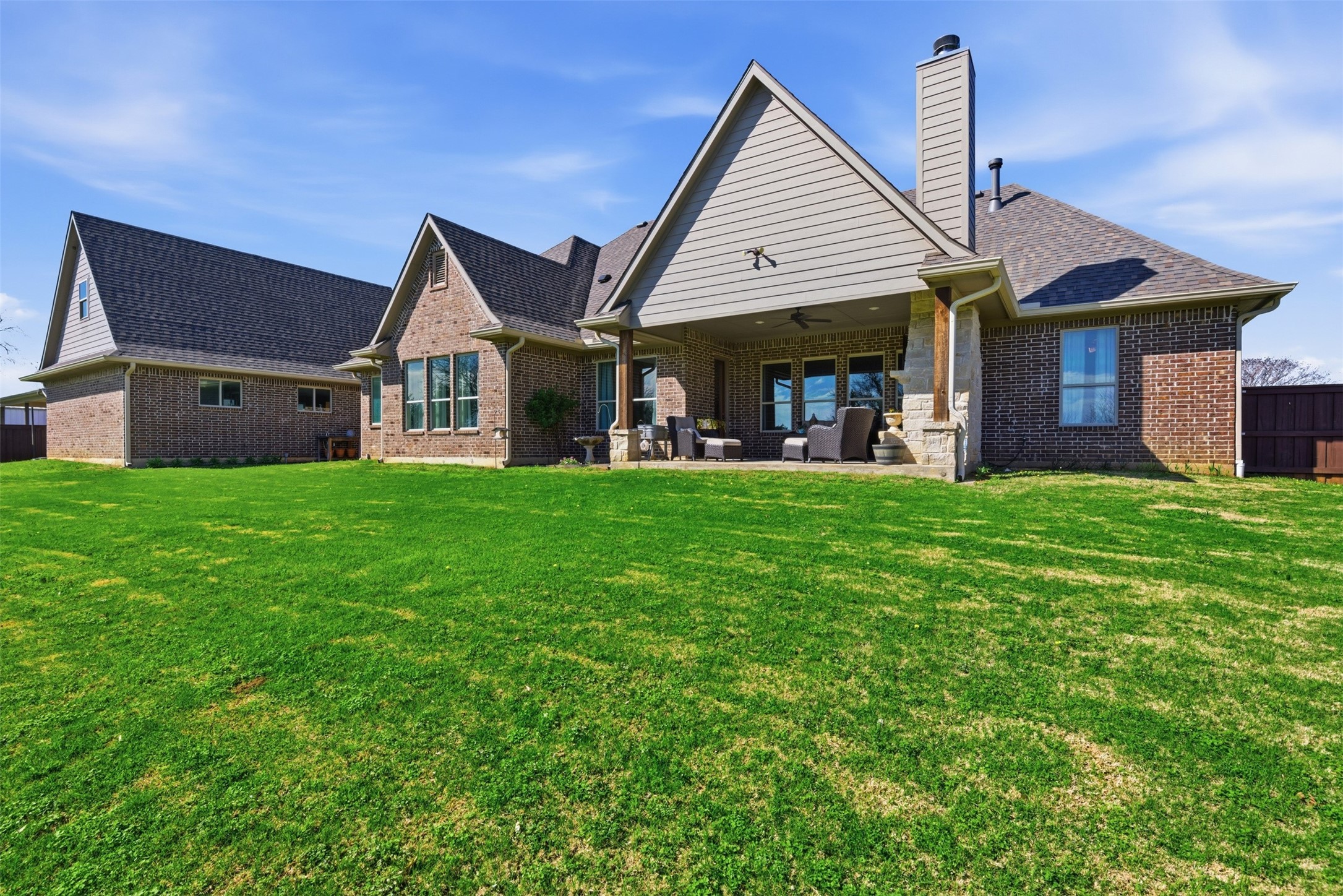 1201 Parkway Lane Pilot Point TX 76258