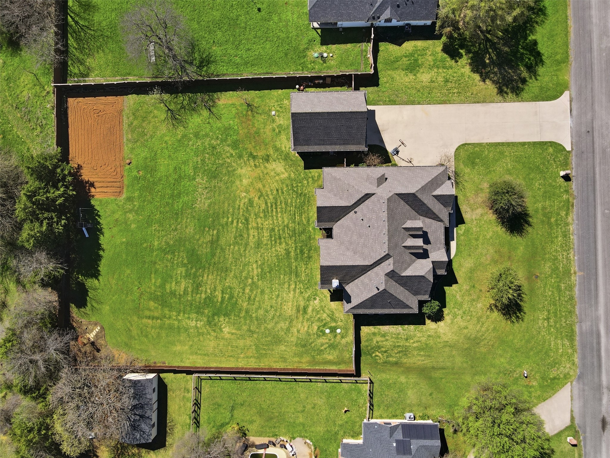 1201 Parkway Lane Pilot Point TX 76258