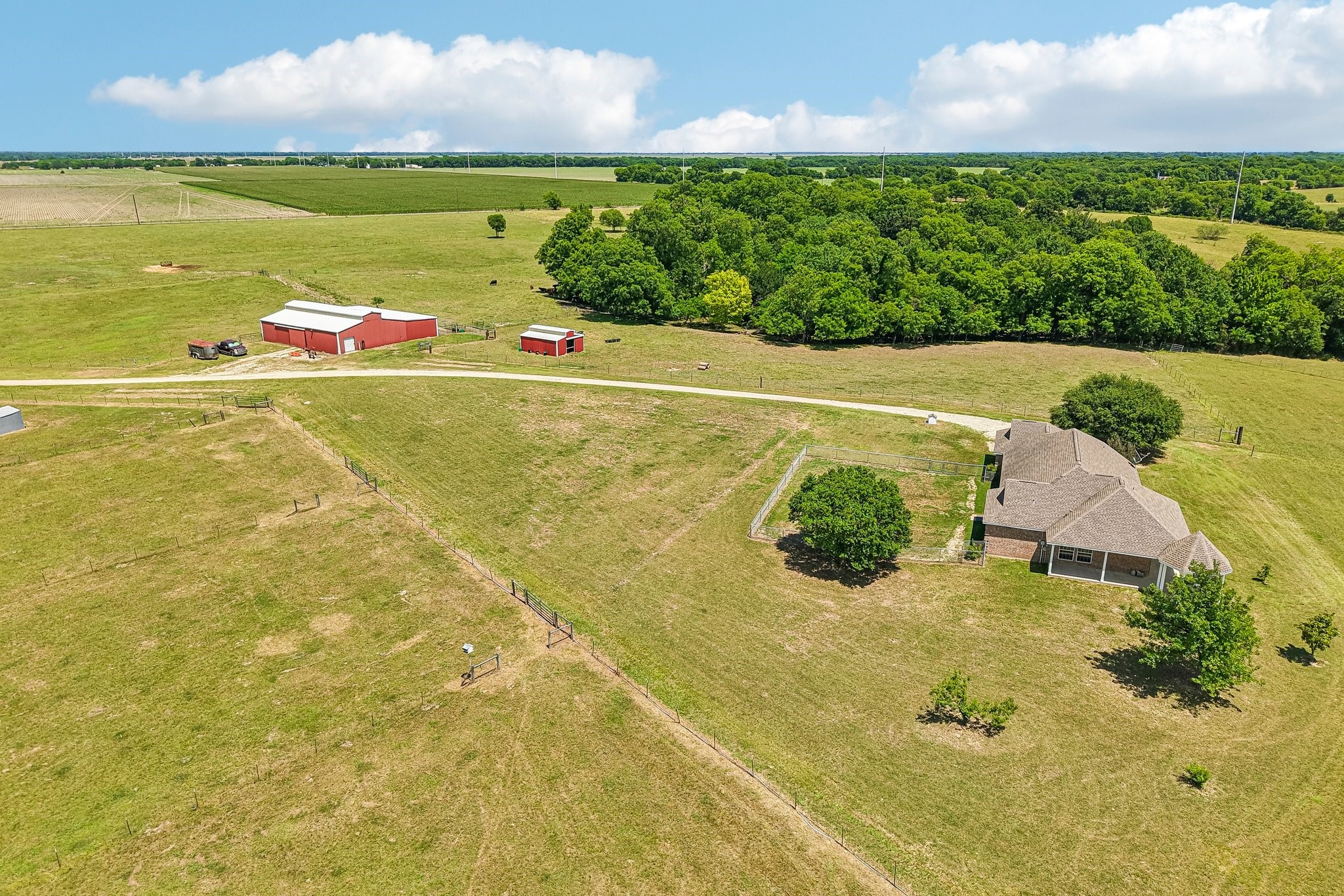 346 County Road 0090 Powell TX 75153