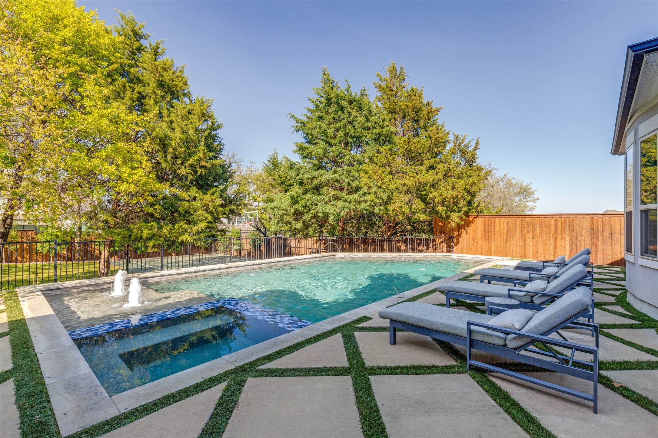 808 Charleston Drive Southlake TX 76092