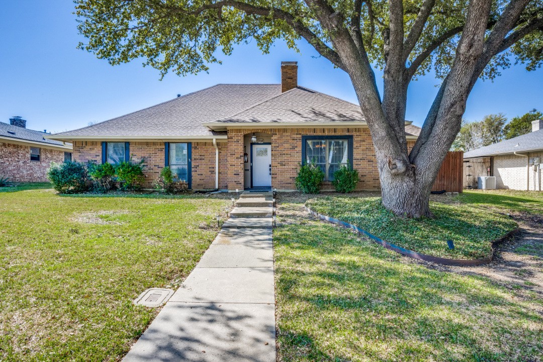 1538 Glenhill Lane Lewisville TX 75077