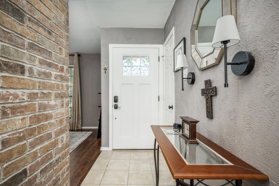 1538 Glenhill Lane Lewisville TX 75077