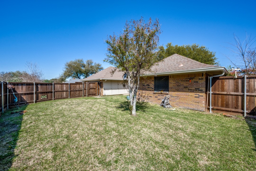 1538 Glenhill Lane Lewisville TX 75077
