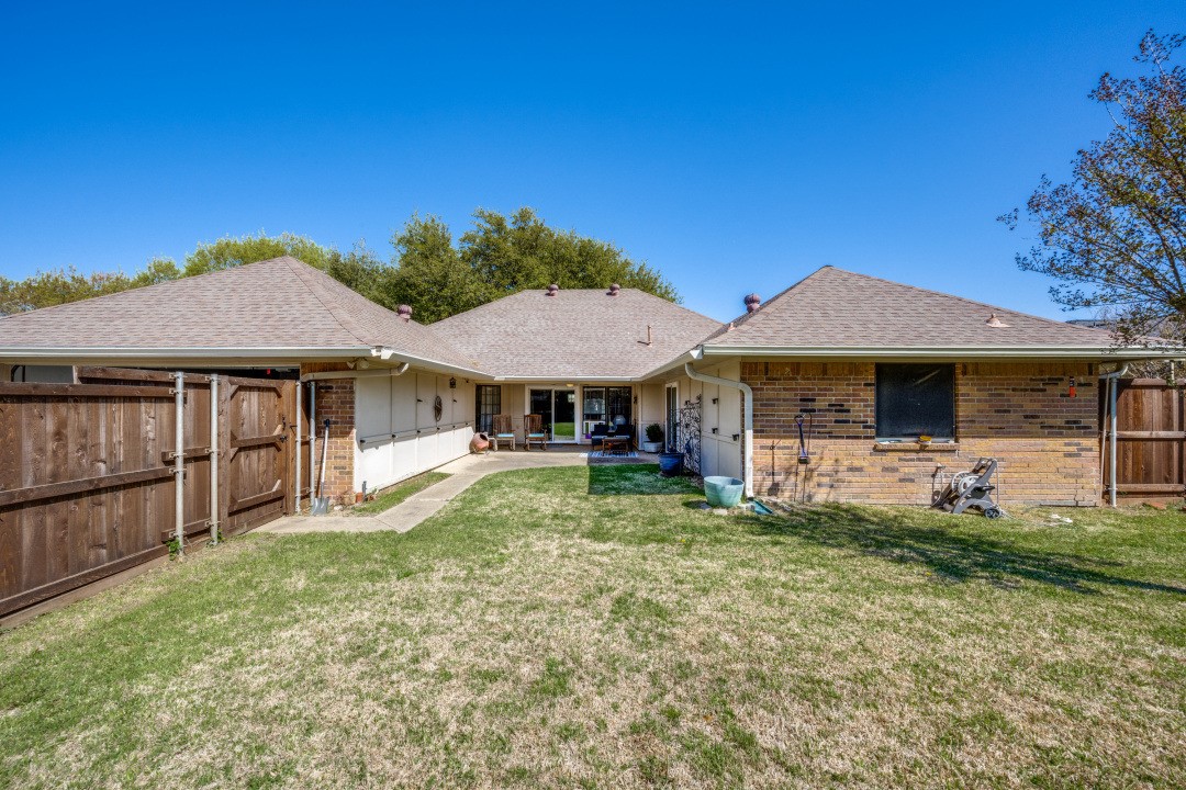 1538 Glenhill Lane Lewisville TX 75077