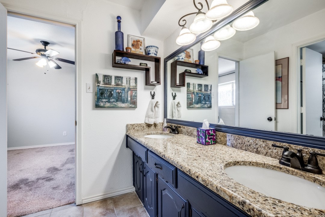 1538 Glenhill Lane Lewisville TX 75077