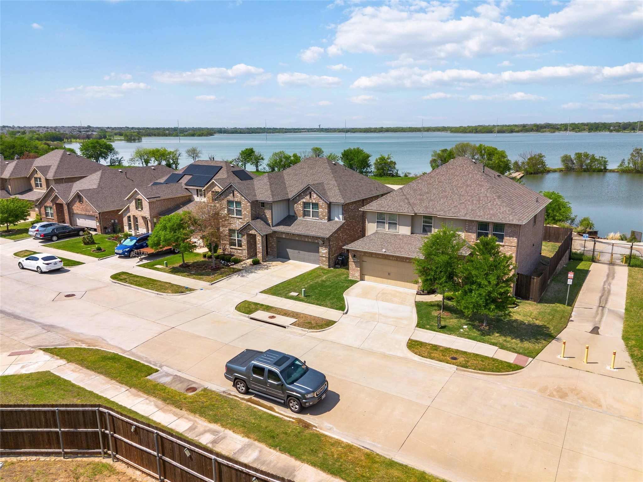 2021 Lake Front Trail Garland TX 75043