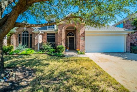 1748 Hidden Brook Drive Grand Prairie TX 75050