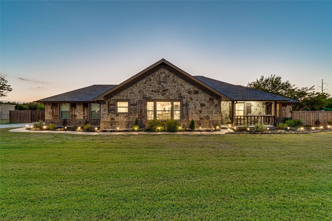 661 Black Champ Road Waxahachie TX 75167