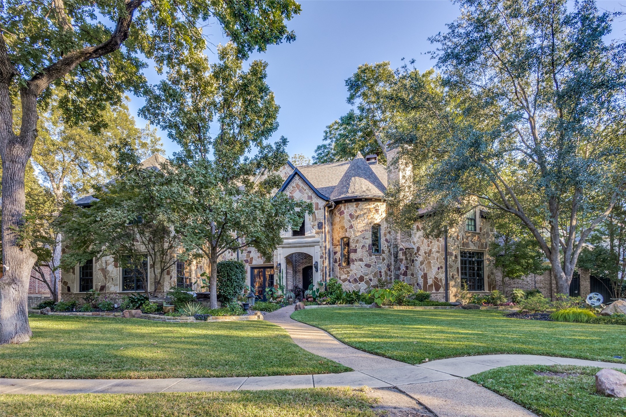 2813 Hidden Forest Drive Mckinney TX 75072