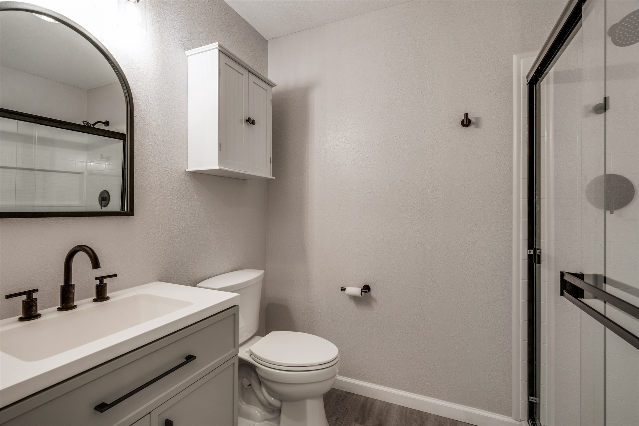 411 N 5th Avenue Munday TX 76371