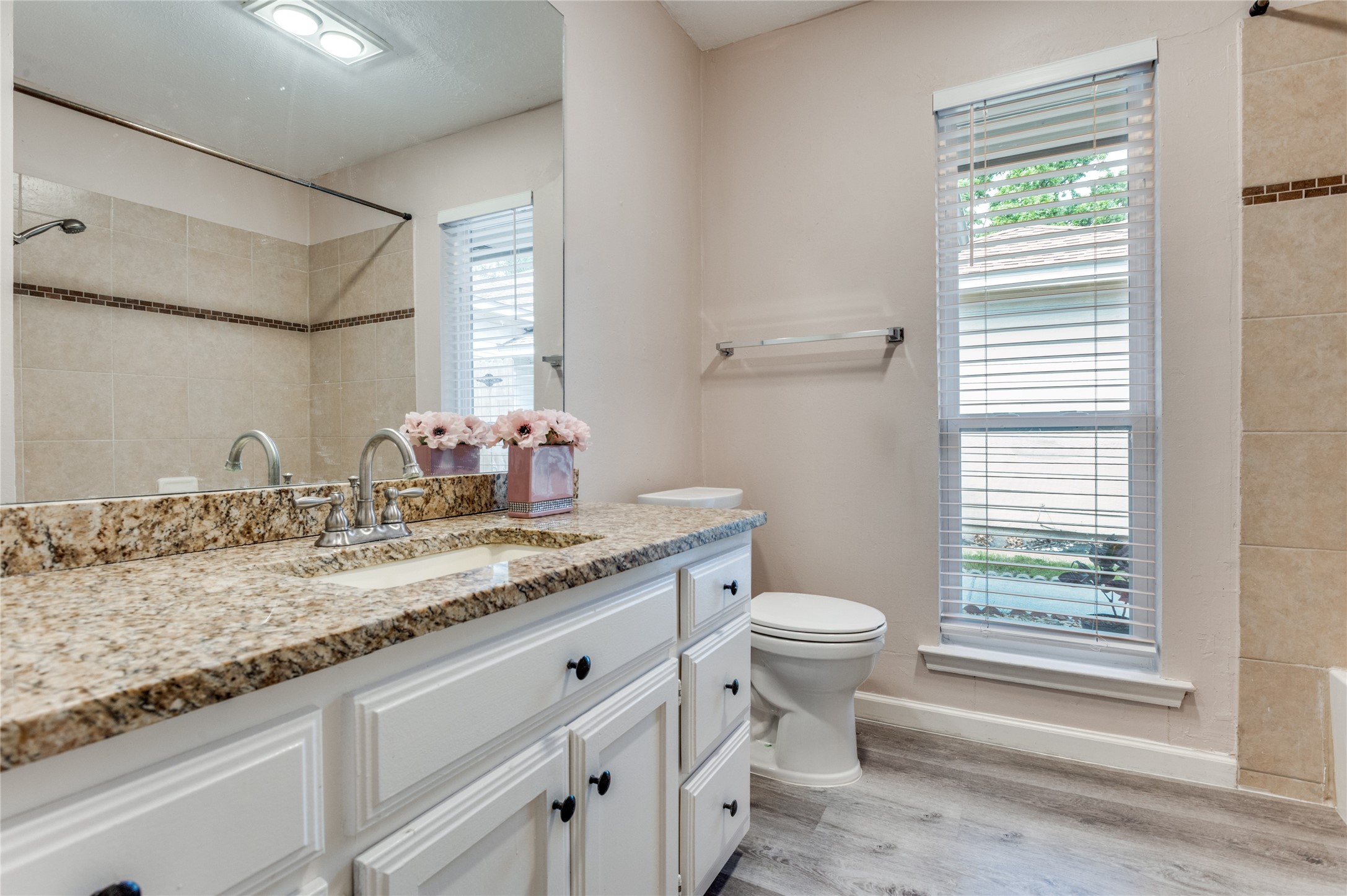 3043 Allister Street Dallas TX 75229