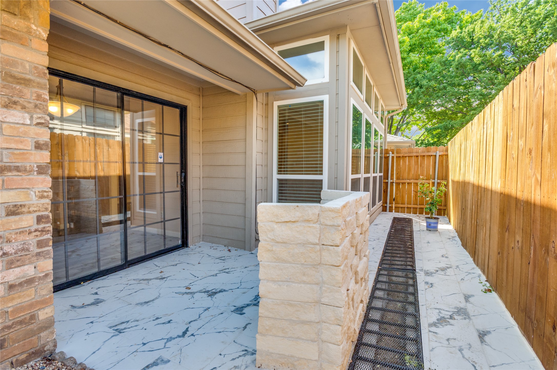 3043 Allister Street Dallas TX 75229