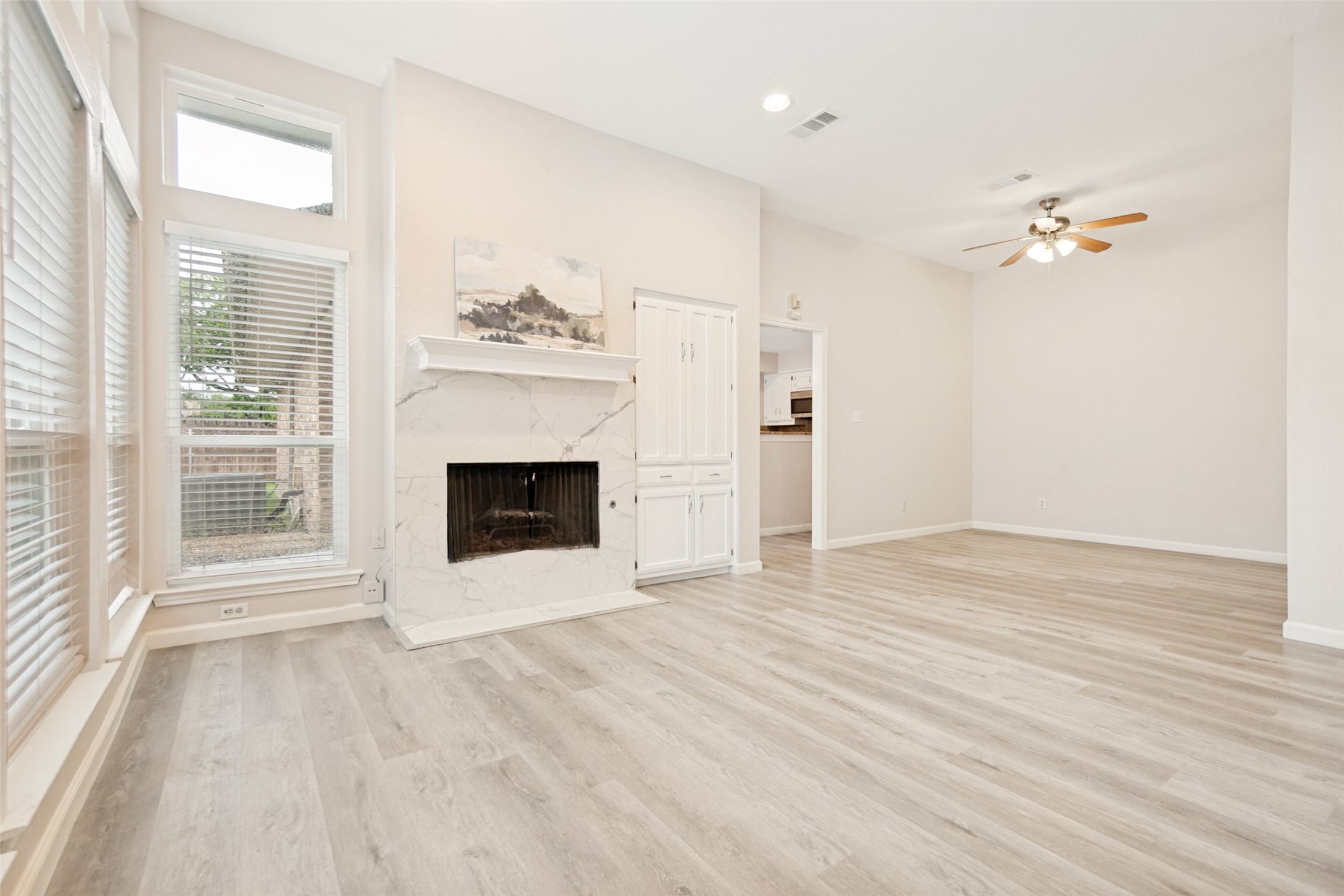 3043 Allister Street Dallas TX 75229