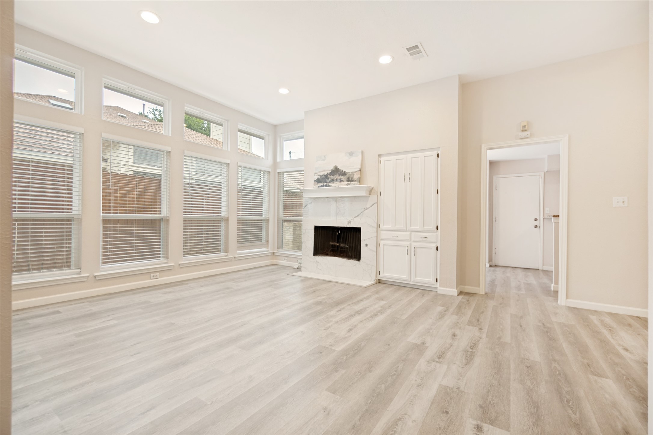 3043 Allister Street Dallas TX 75229