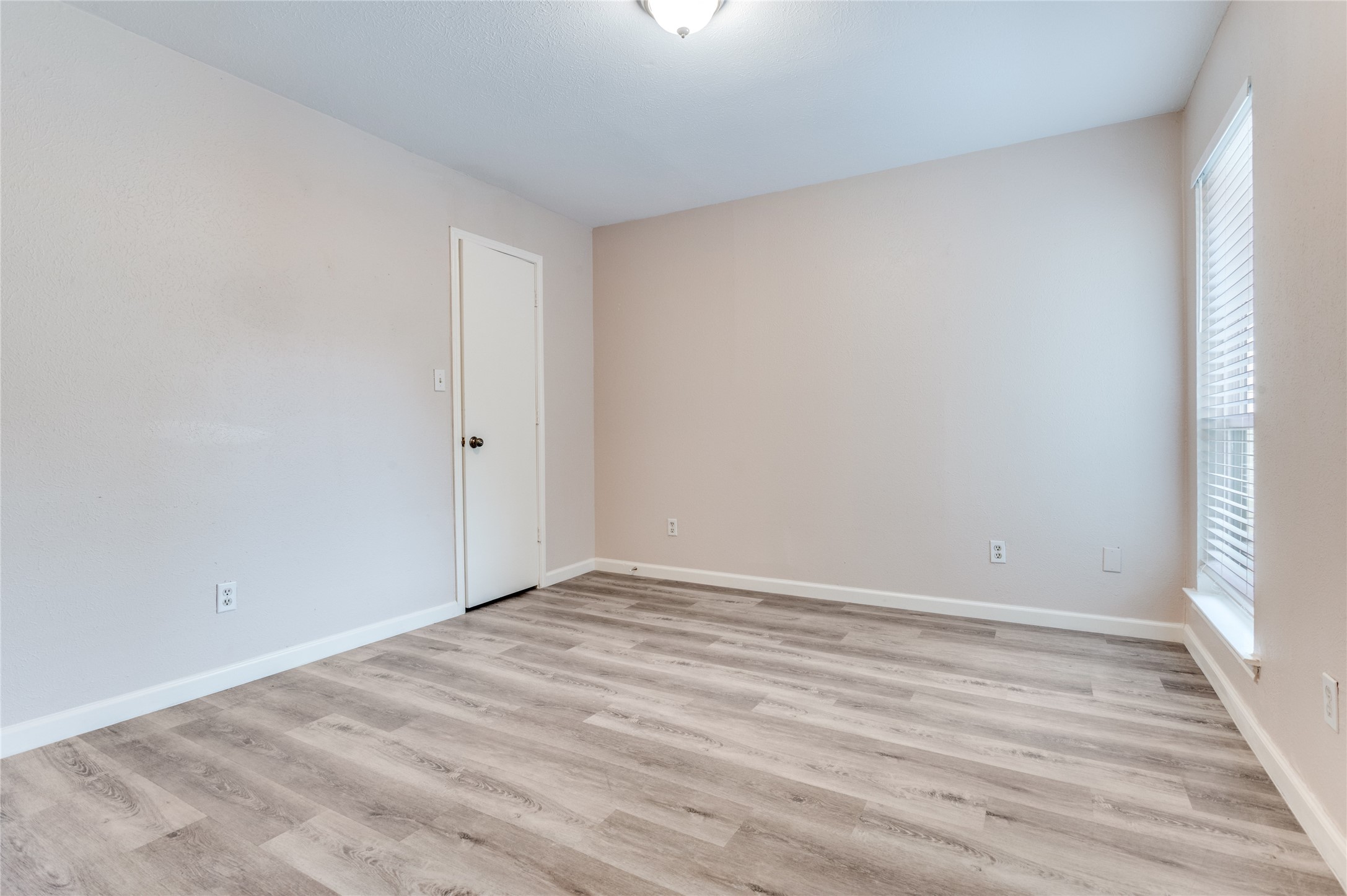 3043 Allister Street Dallas TX 75229