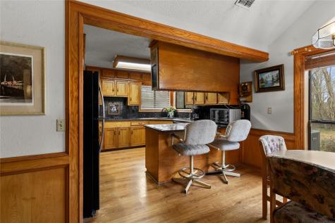 210 County Road 752 Donie TX 75838