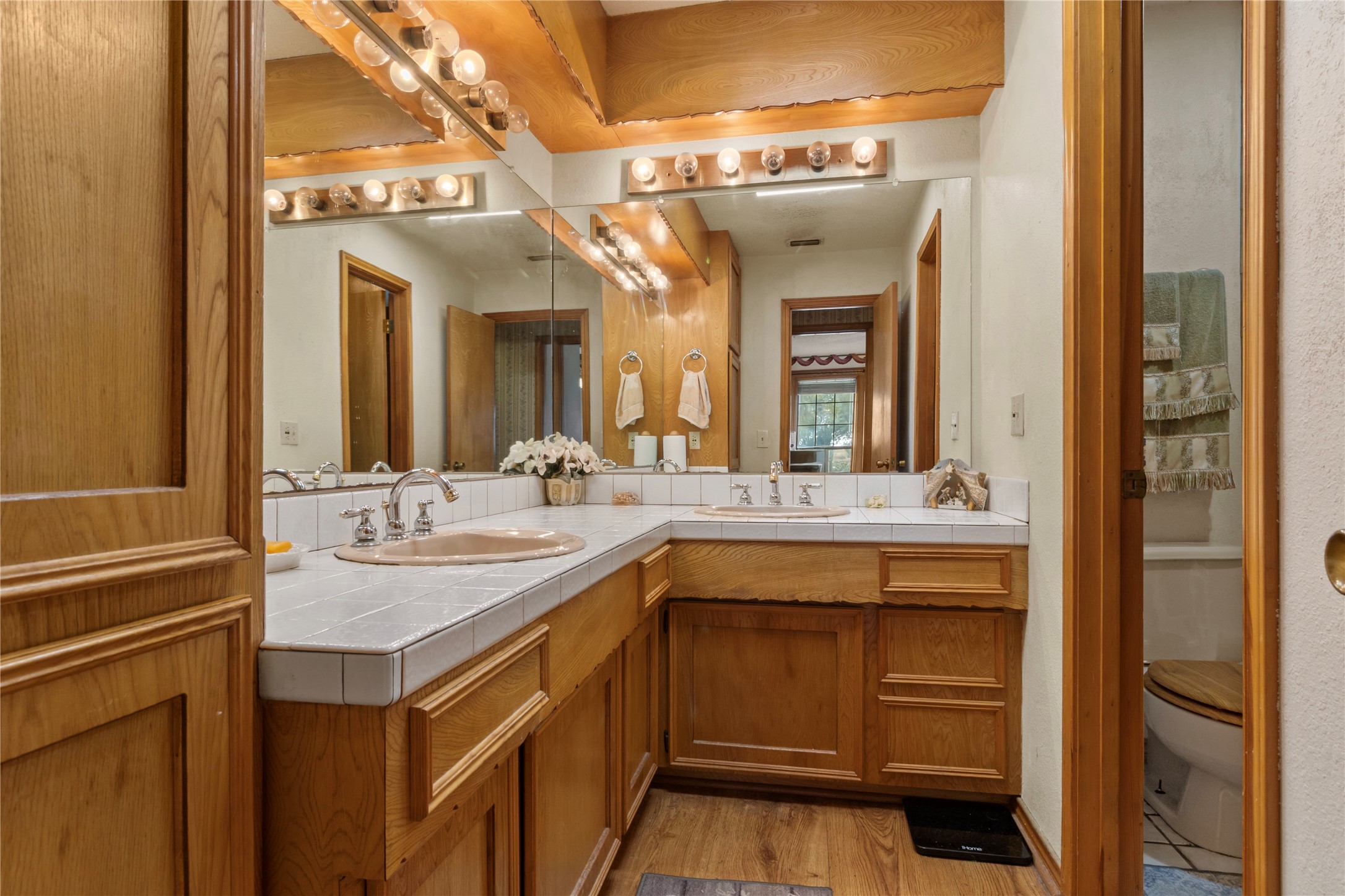 210 County Road 752 Donie TX 75838