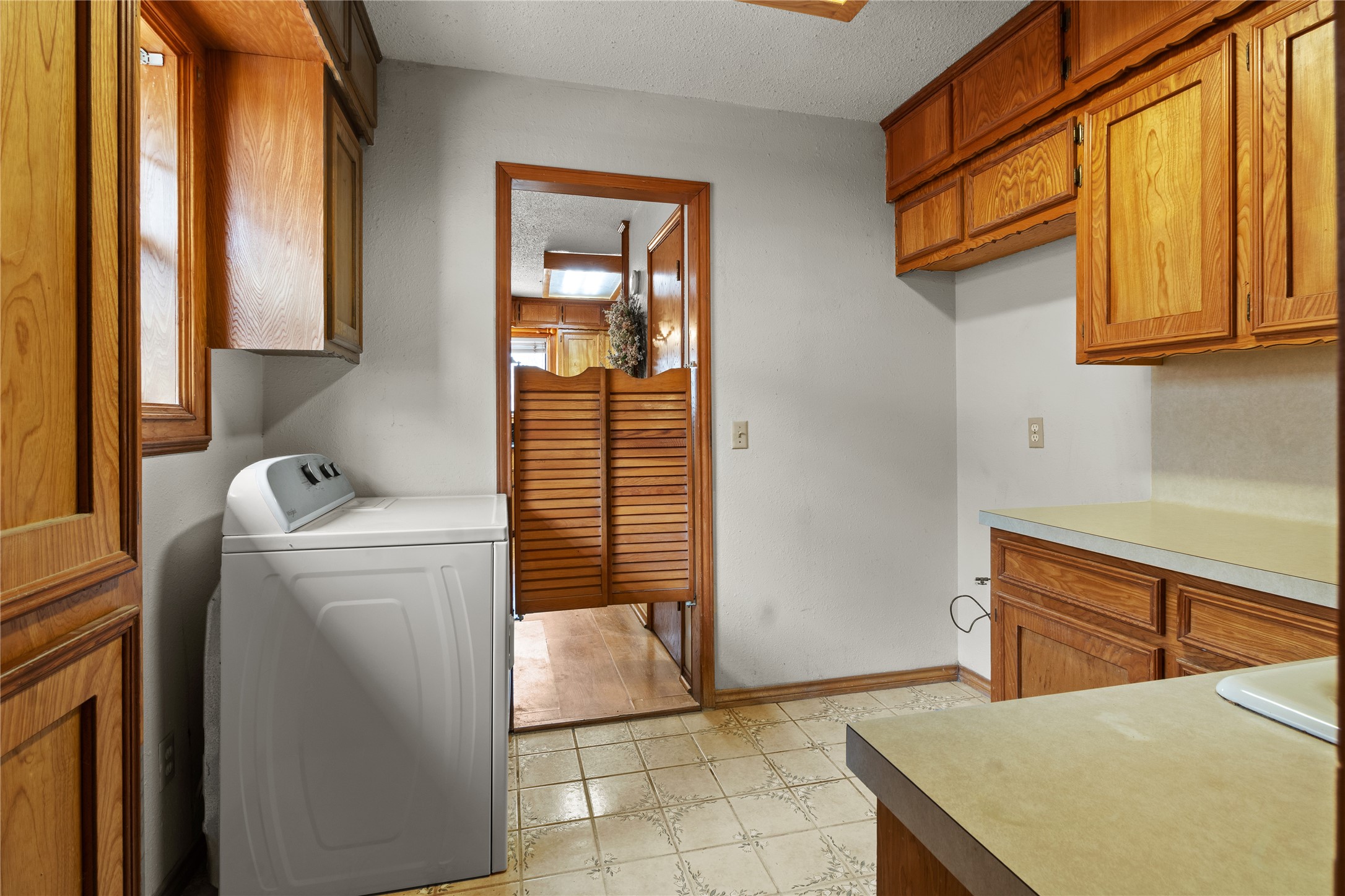 210 County Road 752 Donie TX 75838