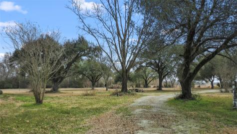 210 County Road 752 Donie TX 75838