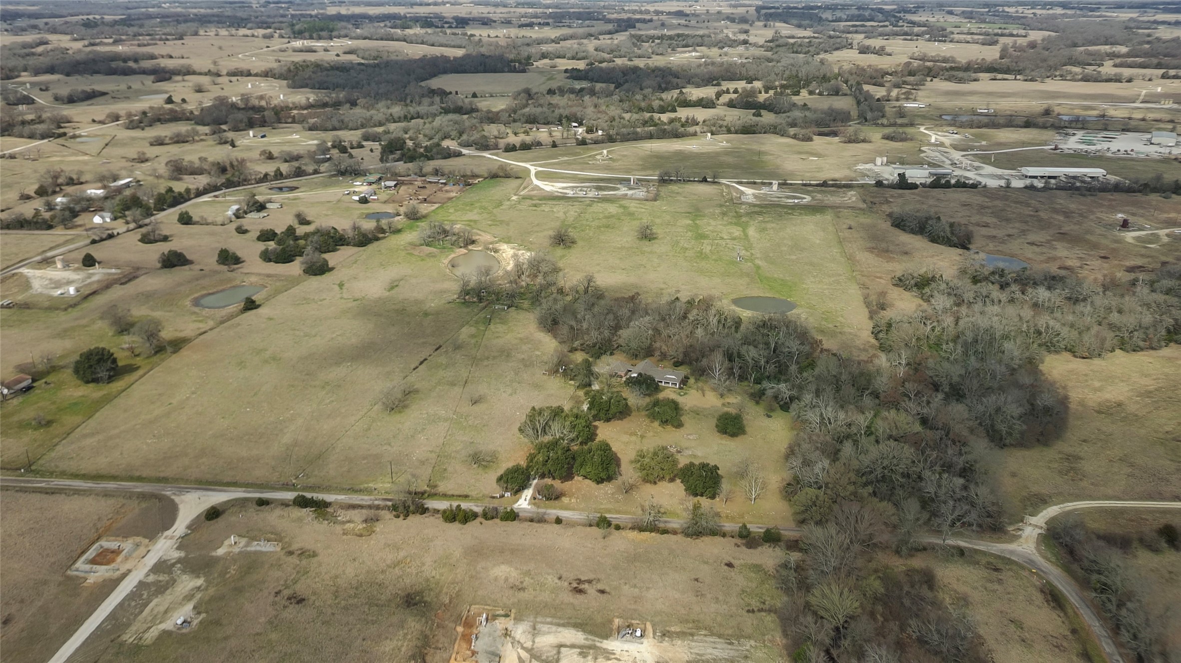 210 County Road 752 Donie TX 75838